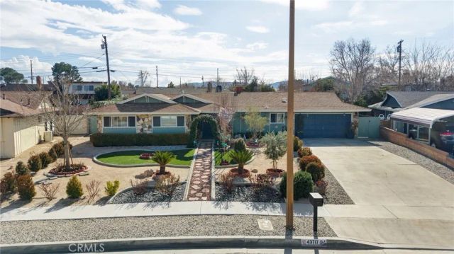 43717 Albeck Ave, Lancaster, CA 93536