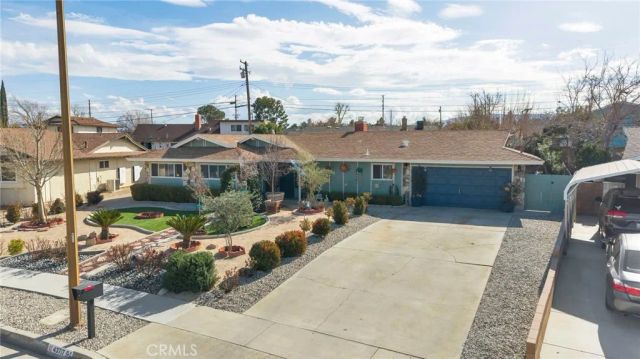 43717 Albeck Ave, Lancaster, CA 93536