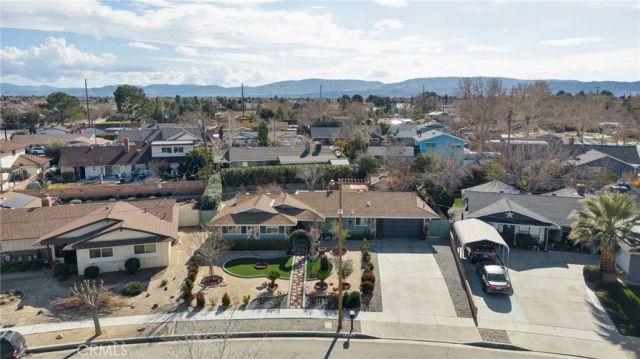 43717 Albeck Ave, Lancaster, CA 93536