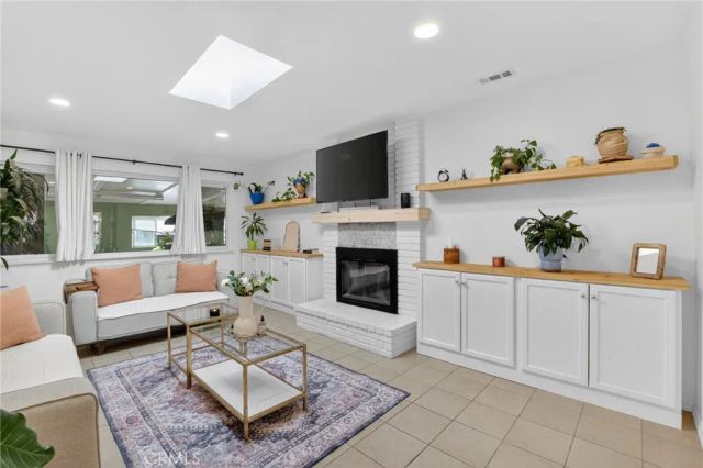 43717 Albeck Ave, Lancaster, CA 93536