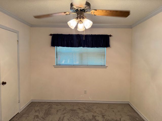 1233 Kathryn Street, Hurst, TX 76053