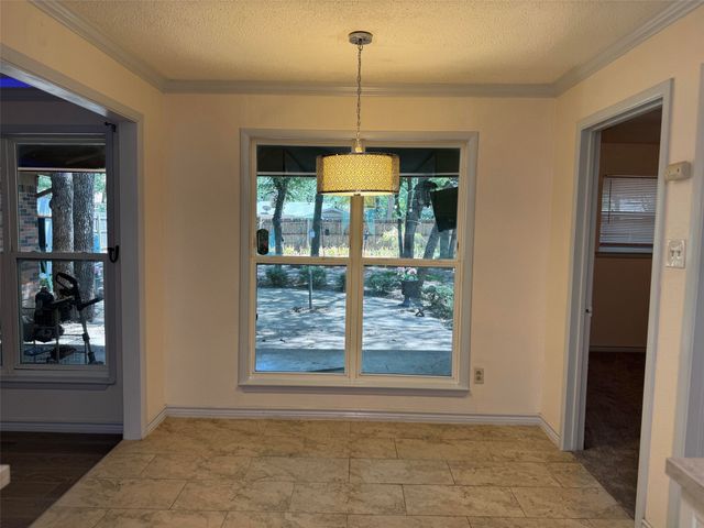 1233 Kathryn Street, Hurst, TX 76053
