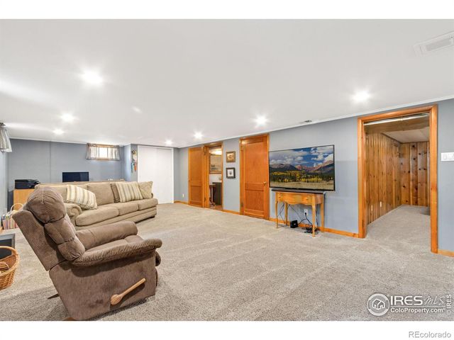 805 Walnut Street, Windsor, CO 80550
