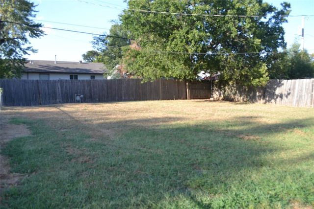 917 W Rulane Drive, Midwest City, OK 73110
