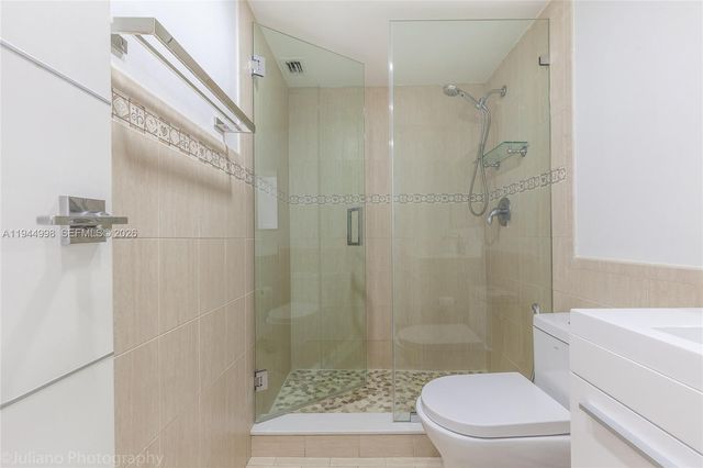 5555 Collins Ave 9U, Miami Beach, FL 33140