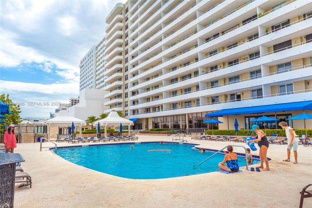 5555 Collins Ave 9U, Miami Beach, FL 33140