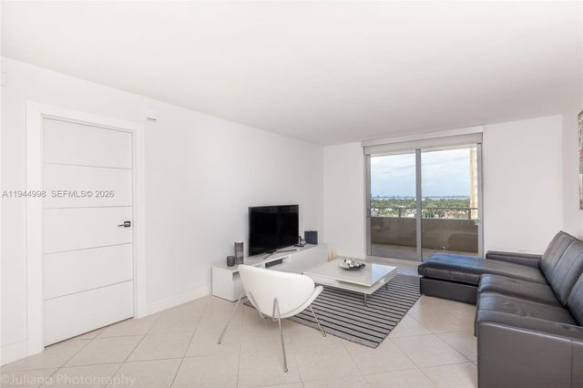 5555 Collins Ave 9U, Miami Beach, FL 33140