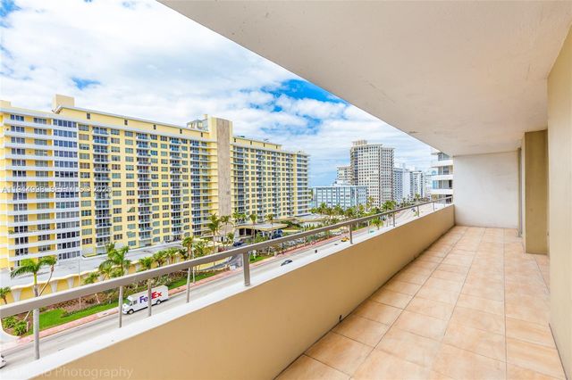 5555 Collins Ave 9U, Miami Beach, FL 33140