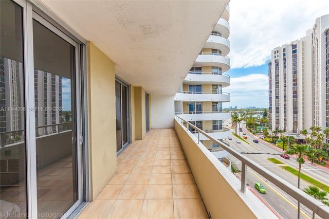 5555 Collins Ave 9U, Miami Beach, FL 33140