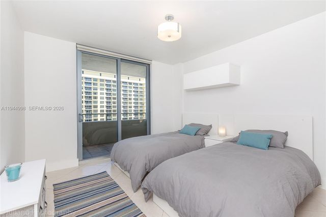 5555 Collins Ave 9U, Miami Beach, FL 33140