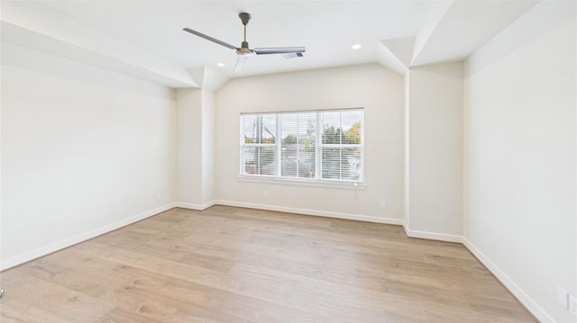 137 Eastwood Street, Houston, TX 77011