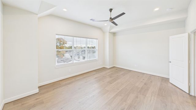 137 Eastwood Street, Houston, TX 77011