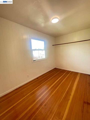 318 Cypress St D, Alameda, CA 94501