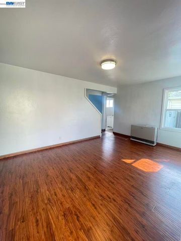 318 Cypress St D, Alameda, CA 94501