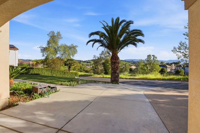 7521 Troon Court, Gilroy, CA 95020