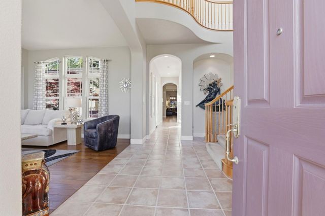 7521 Troon Court, Gilroy, CA 95020