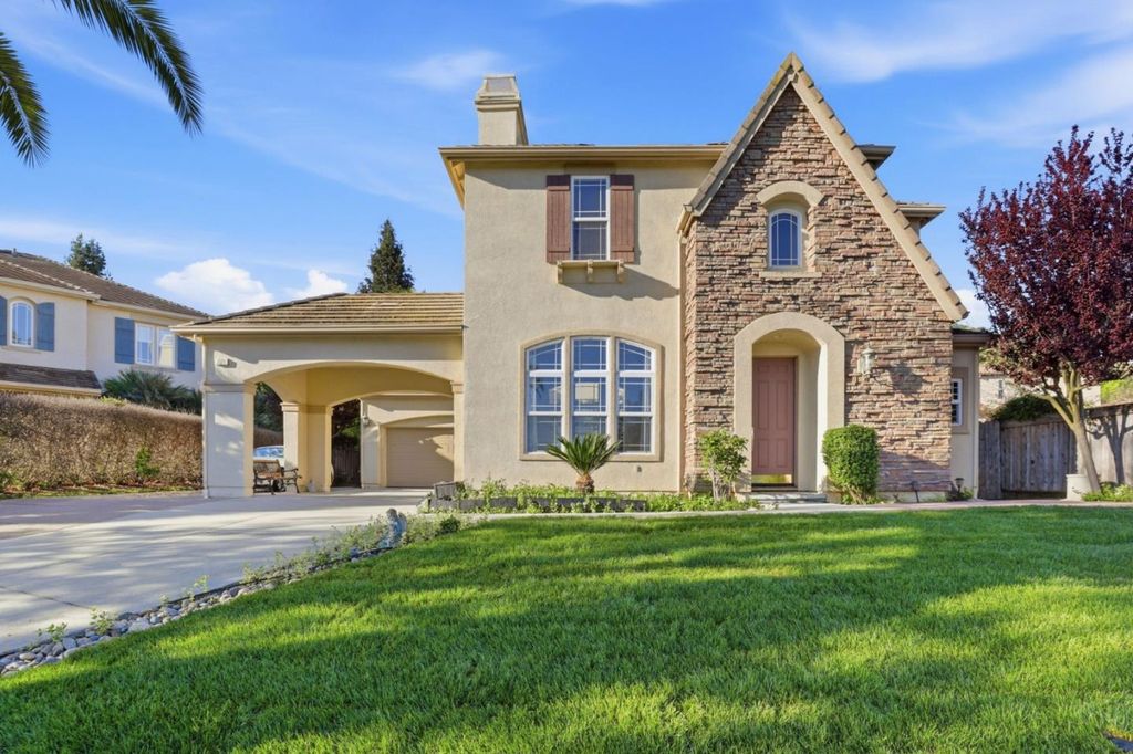 7521 Troon Court, Gilroy, CA 95020