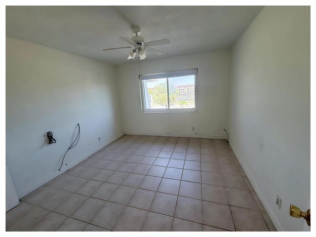 3071 NW 47th Terrace 319, Lauderdale Lakes, FL 33313