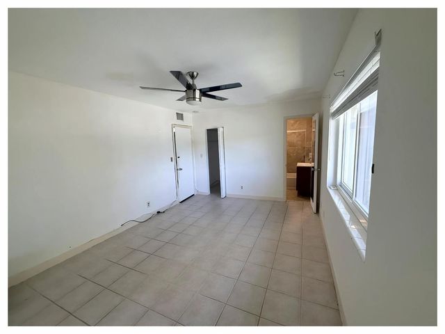 3071 NW 47th Terrace 319, Lauderdale Lakes, FL 33313