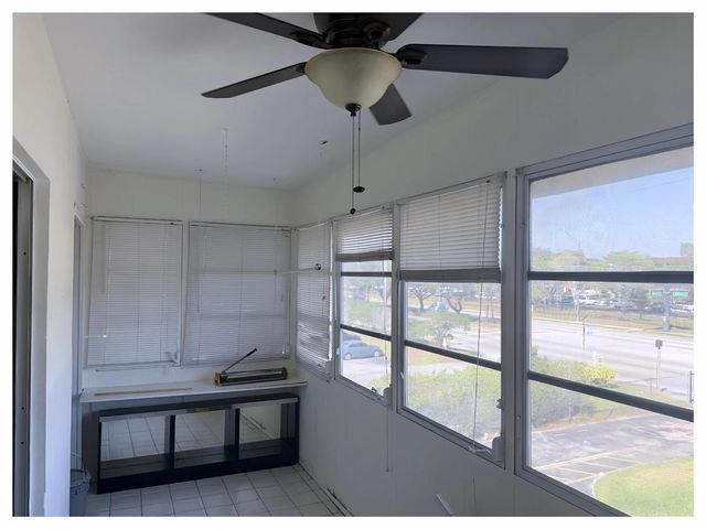 3071 NW 47th Terrace 319, Lauderdale Lakes, FL 33313