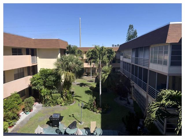 3071 NW 47th Terrace 319, Lauderdale Lakes, FL 33313