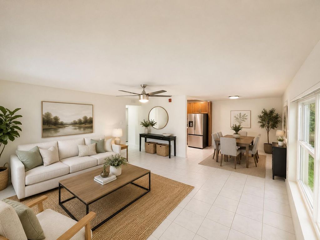 3071 NW 47th Terrace 319, Lauderdale Lakes, FL 33313