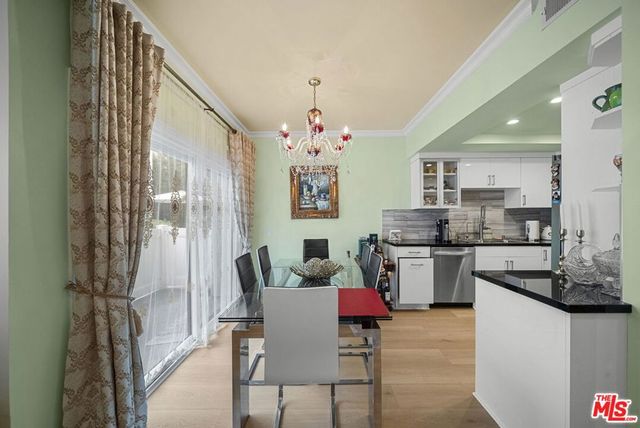 17914 Magnolia Boulevard 130, Los Angeles, CA 91316