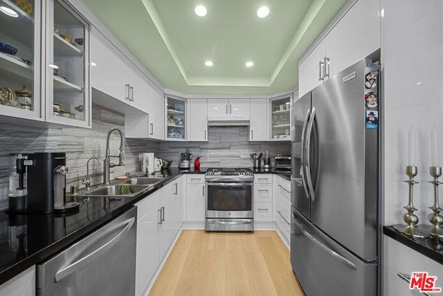 17914 Magnolia Boulevard 130, Los Angeles, CA 91316