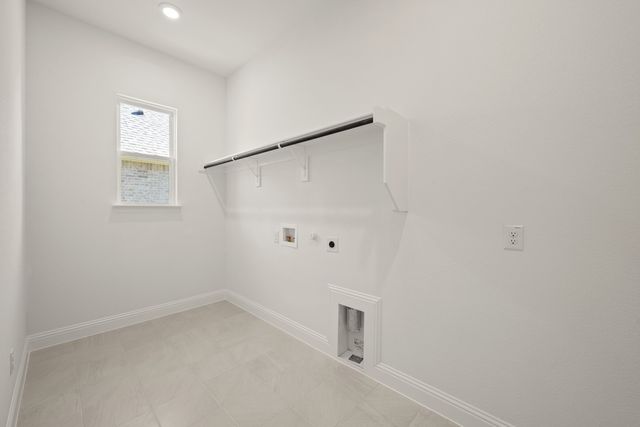 973 Reeves Drive, Desoto, TX 75115