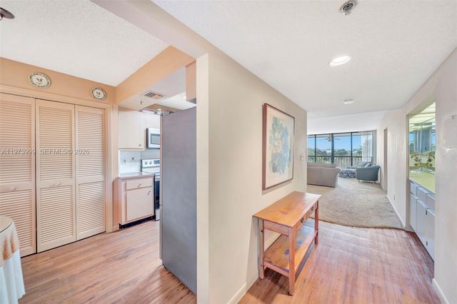 6620 Boca Del Mar Dr 502, Boca Raton, FL 33433