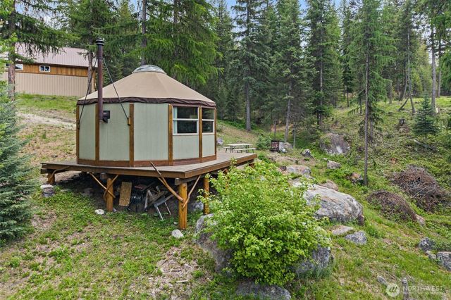 2017 Clugston Onion Creek Road, Colville, WA 99114