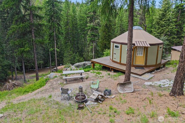 2017 Clugston Onion Creek Road, Colville, WA 99114