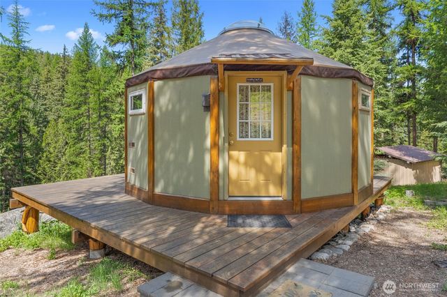 2017 Clugston Onion Creek Road, Colville, WA 99114