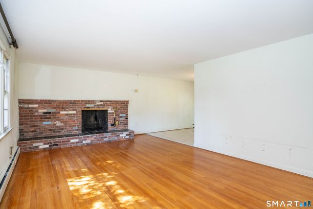 152 West Ridge Drive, West Hartford, CT 06117