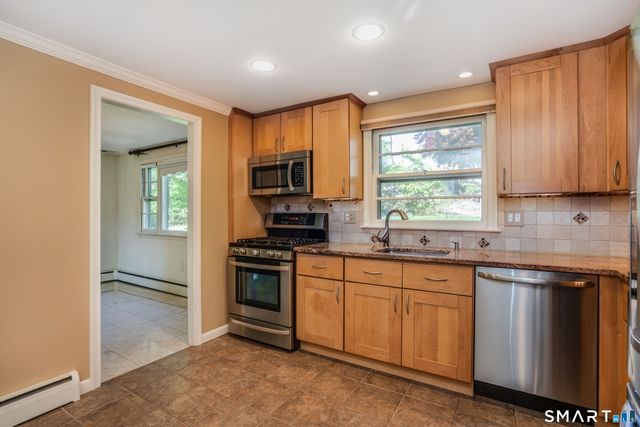 152 West Ridge Drive, West Hartford, CT 06117