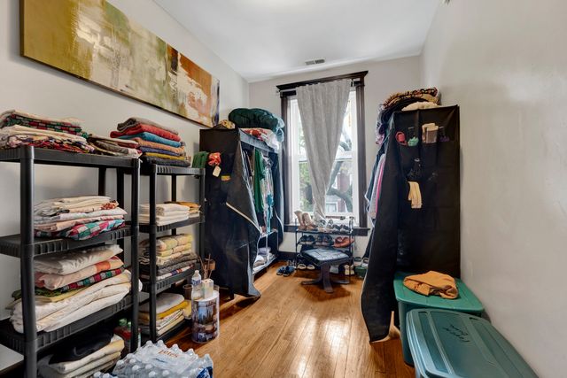 2714 W LEXINGTON Street, Chicago, IL 60612