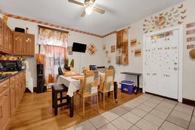 2714 W LEXINGTON Street, Chicago, IL 60612