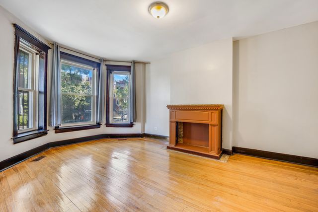 2714 W LEXINGTON Street, Chicago, IL 60612