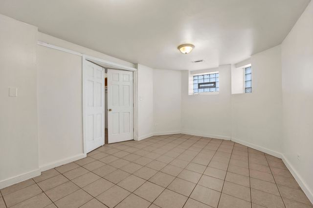 2714 W LEXINGTON Street, Chicago, IL 60612