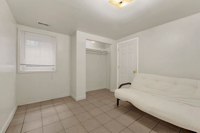 2714 W LEXINGTON Street, Chicago, IL 60612