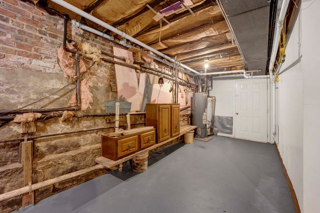 2714 W LEXINGTON Street, Chicago, IL 60612