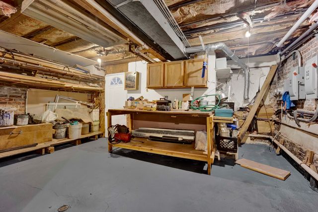2714 W LEXINGTON Street, Chicago, IL 60612