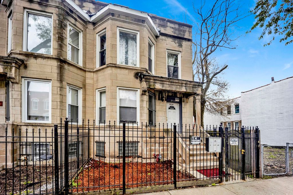 2714 W LEXINGTON Street, Chicago, IL 60612