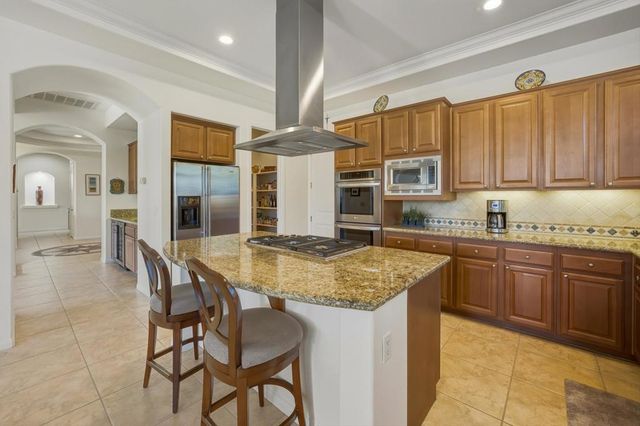 81881 Rancho Santana Drive, La Quinta, CA 92253