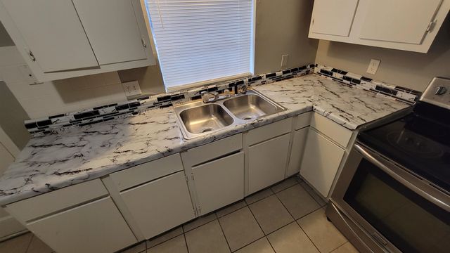 5047 FRENCH BEND LN, Unincorporated, TN 38127