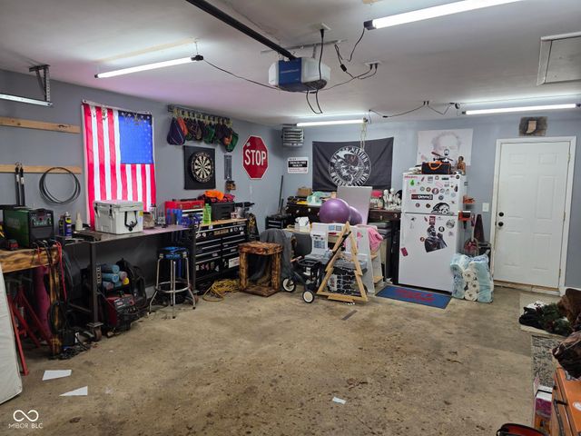 105 Willow Lane, Anderson, IN 46012