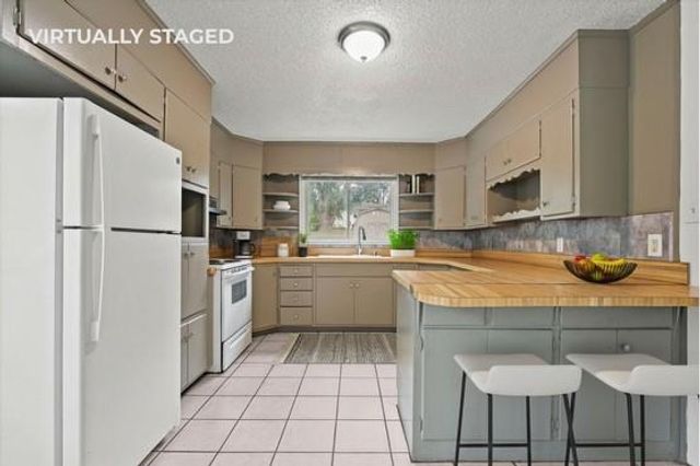 701 W 24th Street, Independence, MO 64055