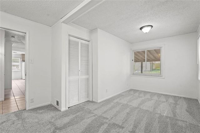 701 W 24th Street, Independence, MO 64055