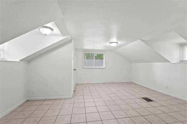 701 W 24th Street, Independence, MO 64055