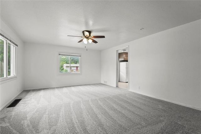701 W 24th Street, Independence, MO 64055